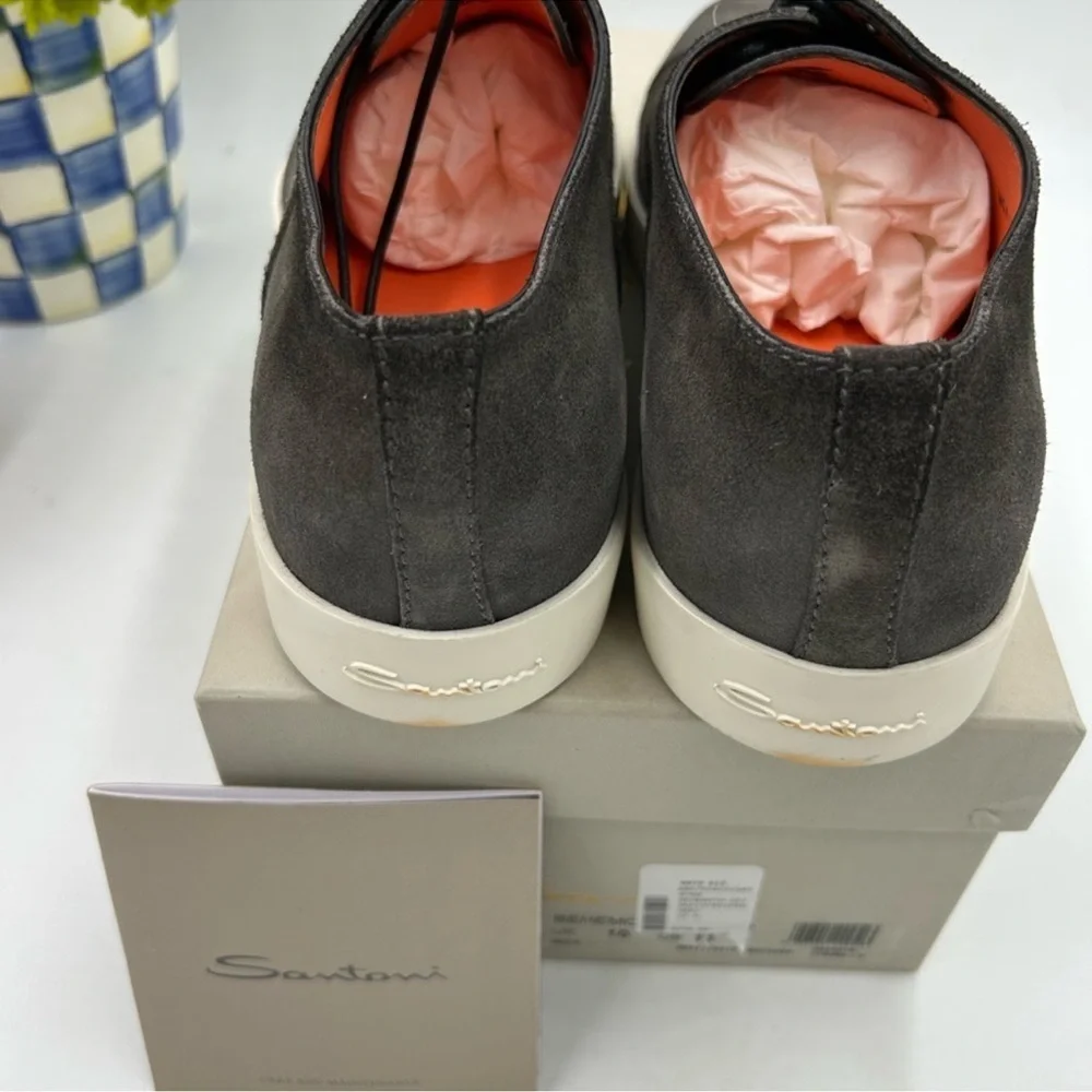 Men’s Santoni cap to lace up Oxford size 10.5 US. Made in Italy.